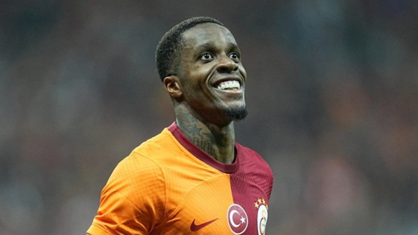 Derbi öncesi Galatasaray’da büyük şok! Takım ikiye bölündü; İki yıldız birbirlerinin yüzüne bile bakmıyor… - Resim: 4