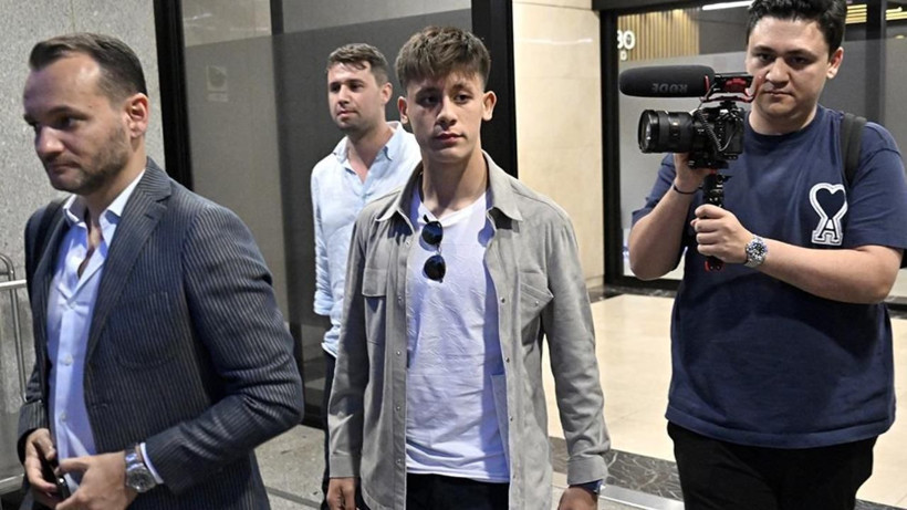 Arda Güler’den Fenerbahçe taraftarını kızdıracak hareket! Tepkiler çığ gibi büyüyor - Resim: 1