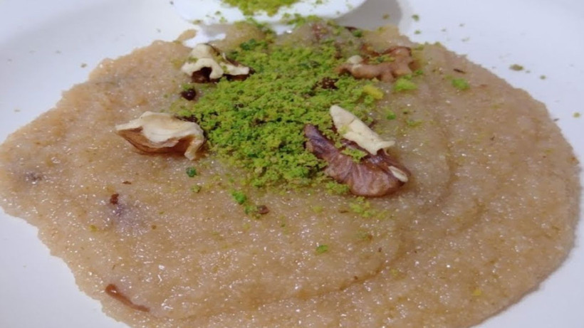 İrmik helvasına kıvam veren malzeme- 1 çay bardağı ekleyin. Kıvamı zerre şaşmıyor - Resim: 3