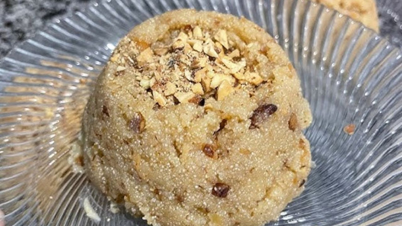 İrmik helvasına kıvam veren malzeme- 1 çay bardağı ekleyin. Kıvamı zerre şaşmıyor - Resim: 4