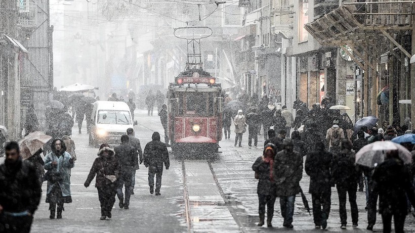Kara kış İstanbul'un kapısına dayandı; Kar yağışı çok şiddetli olacak - Resim: 1