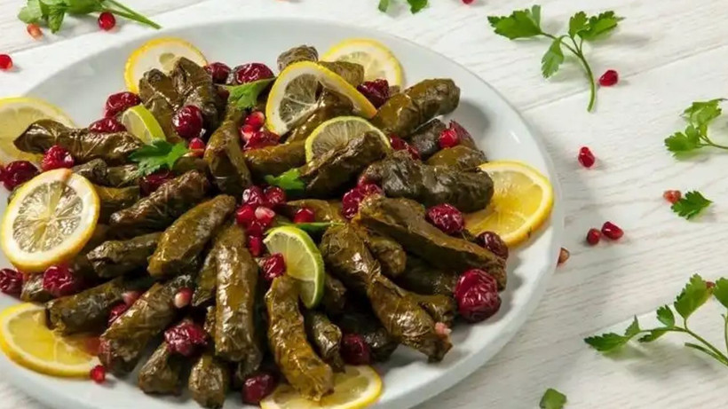 Yaprak sarma hazırlarken bunu yapmayın! Sert yapraklar yumuşacık olsun - Resim: 4