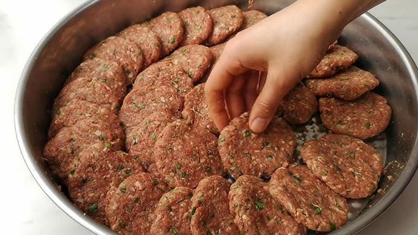 Canan Karatay söylediğinde hiç kimse dinlemedi; Köfte hazırlarken bir miktar katmanız yeterli - Resim: 1