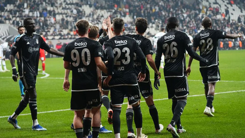 Beşiktaş’ta kriz! Efsane yıldız ayrılık kararı aldı – Bir dönem daha erken bitti - Resim: 3