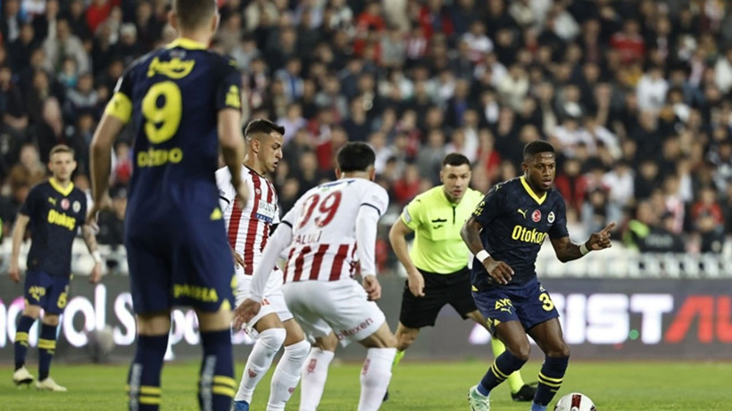 Fenerbahçe'de İsmail Kartal dönemi sona erdi; Futbolcuların hepsi resti çekti - Resim: 2