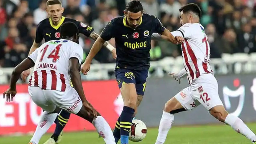 Fenerbahçe'de İsmail Kartal dönemi sona erdi; Futbolcuların hepsi resti çekti - Resim: 4