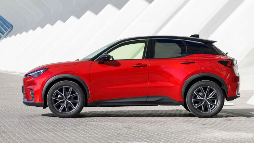 Lexus Türkiye, yeni SUV modeli LBX'i tanıttı - Herkes fiyatını merak ediyordu! Büyük sürpriz - Resim: 3