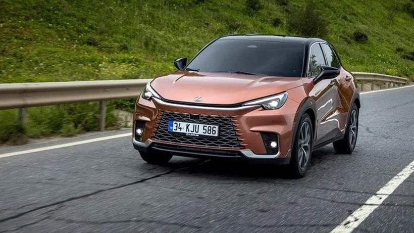 Lexus Türkiye, yeni SUV modeli LBX'i tanıttı - Herkes fiyatını merak ediyordu! Büyük sürpriz - Resim: 4