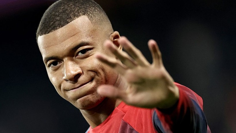 Kylian Mbappe’nin yeni anlaşması hayrete düşürdü; PSG’de bir dönem resmen bitti - Resim: 4