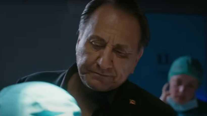 Arka Sokaklar dizisini karıştıran olay görüntü; Seyirci gördüklerine inanamadı - Resim: 1