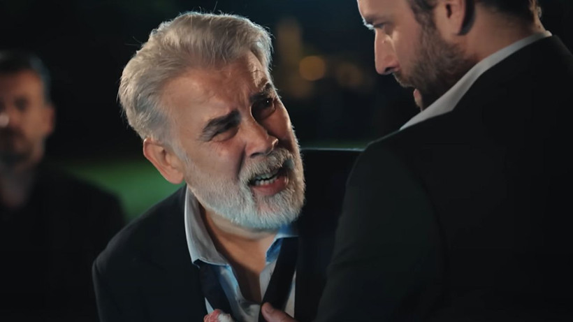 Hudutsuz Sevda oyuncuları arasında büyük kavga; Seyirci ne olduğuna anlam veremiyor - Resim: 3