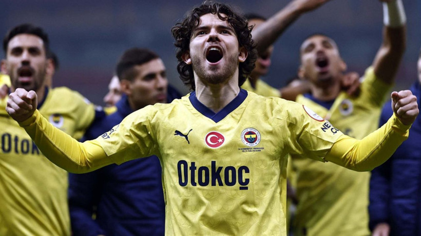 Fenerbahçe yıldız futbolcuyu elinde tutamadı; Başkan Ali Koç ayrılığı açıklamıştı - Resim: 1