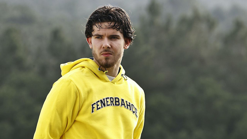 Fenerbahçe yıldız futbolcuyu elinde tutamadı; Başkan Ali Koç ayrılığı açıklamıştı - Resim: 2