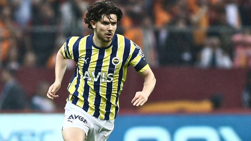 Fenerbahçe yıldız futbolcuyu elinde tutamadı; Başkan Ali Koç ayrılığı açıklamıştı - Resim: 4