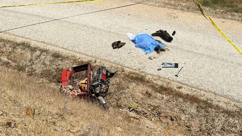 Manisa'da motosiklet alt yola uçtu, sürücü hayatını kaybetti - Resim: 1
