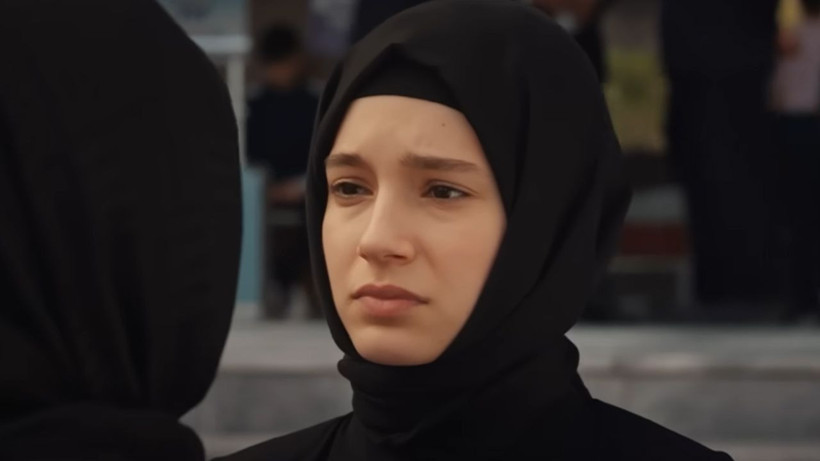 Kızıl Goncalar dizisi artık olmayacak; Sezon finalinde olay görüntü - Resim: 4