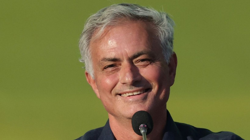 Jose Mourinho o futbolcu ile birbirine girdi; Fenerbahçe’de ortalık karıştı - Resim: 1