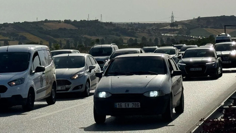 Tatilciler dönüş yolunda! Otoyollarda yoğunluk oluştu - Resim: 3