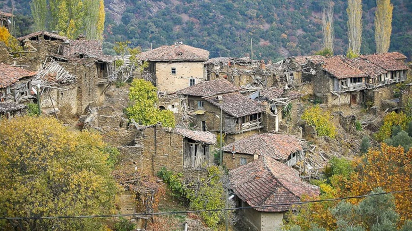 Türkiye'nin hayalet köyü! Sadece 5 kişi yaşıyor... - Resim: 1
