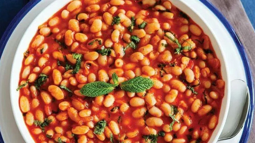 Kuru fasulyeyi herkes yıllardır yanlış yapmış! Suyun içerisine 1 kaşık atmanız yeterli - Resim: 1