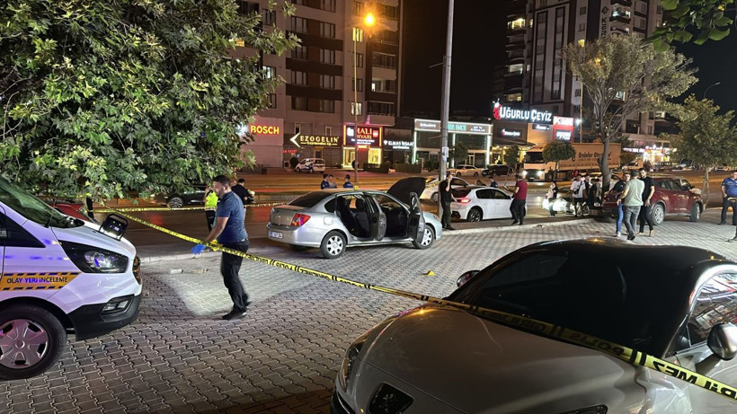 Park halindeki otomobilde saldırıya uğradılar - Resim: 1