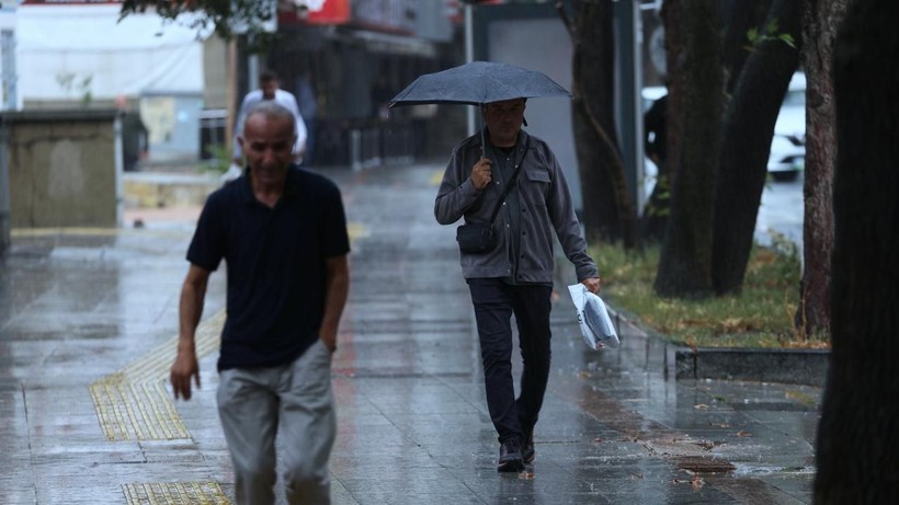 Meteoroloji'den İstanbul dahil birçok şehre uyarı: Çok kuvvetli gök gürültülü sağanak yağmur geliyor - Resim: 3