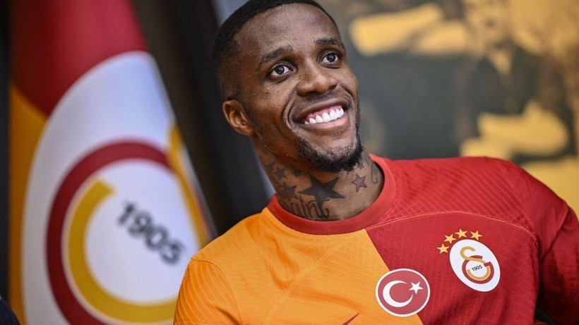 Wilfried Zaha Galatasaray ile yollarını ayırdı; Bir dönem daha sona erdi - Resim: 2