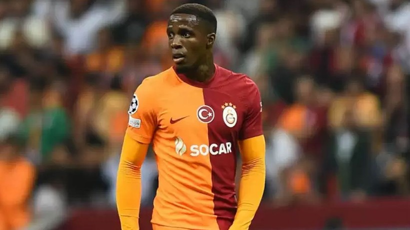 Wilfried Zaha Galatasaray ile yollarını ayırdı; Bir dönem daha sona erdi - Resim: 3