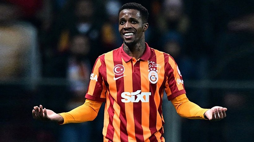 Wilfried Zaha Galatasaray ile yollarını ayırdı; Bir dönem daha sona erdi - Resim: 4
