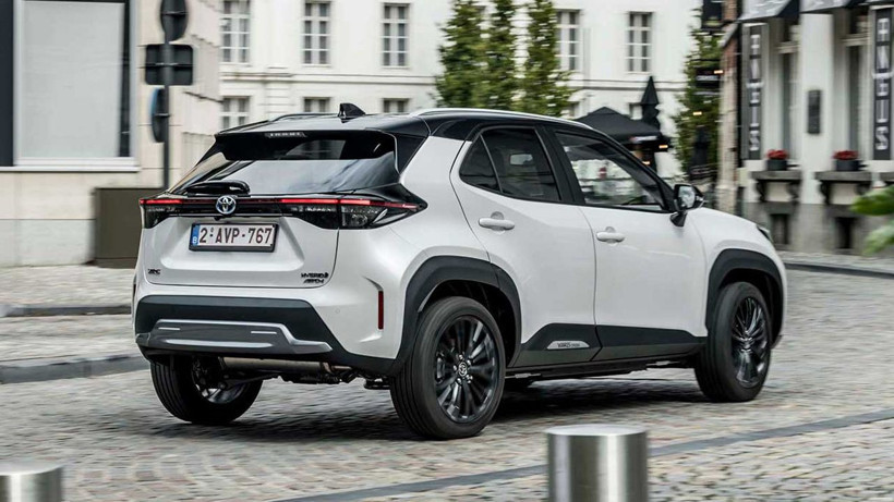 Toyota Yaris Cross fiyatı resmen dibe çekildi; Dev markadan beklenmeyen liste - Resim: 4