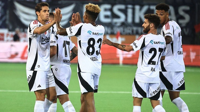 Beşiktaş'ta ortalığı karıştıracak ayrılık kararı; Bileti teknik direktör kesmedi - Resim: 3