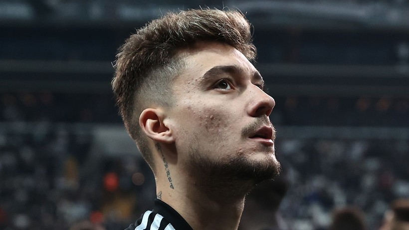 Deprem! Yıldız futbolcu Beşiktaş'tan ayrıldı – Yeni adresini bile açıkladılar - Resim: 4