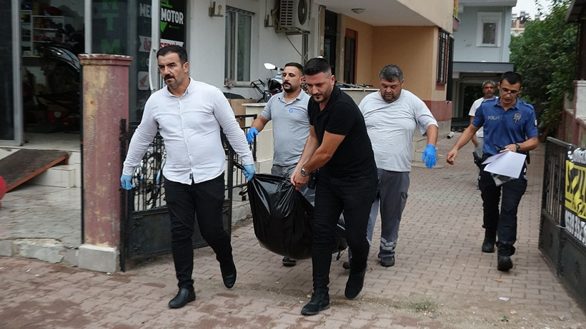 Antalya'da, Rusya'ya gidip gelen kadın kocasını ölü buldu - Resim: 1