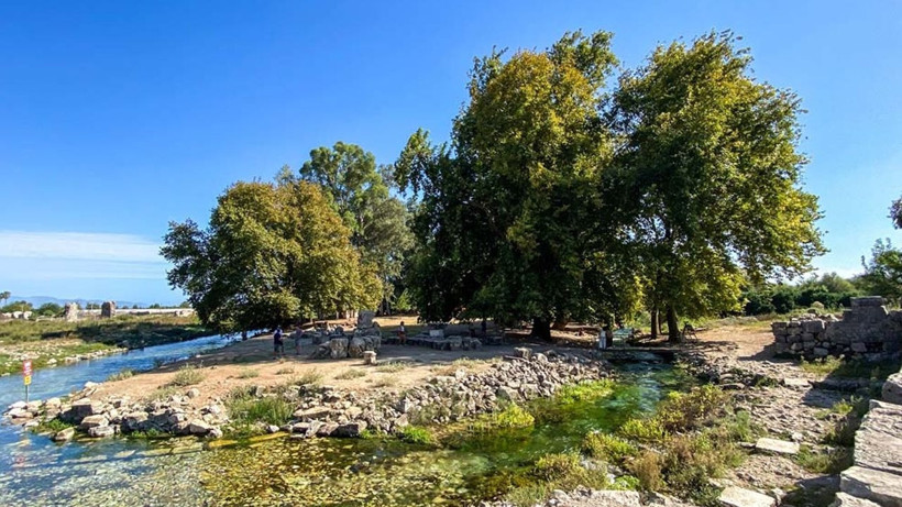 Tarihi kalıntılarla yolculuk: Antalya'da su altında kaybolmuş antik kent büyüledi - Resim: 2
