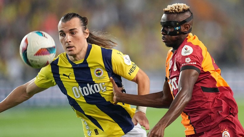 Galatasaraylı herkes bu fotoğrafı paylaşıyor; Jose Mourinho detayı olay olur - Resim: 3