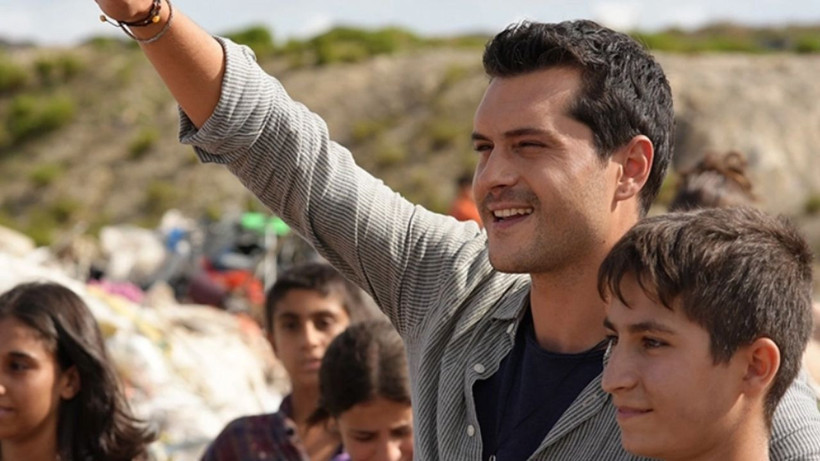 Leyla dizisinde Cemre Baysel şoku yaşanıyor; O da gerçek değilmiş - Resim: 1