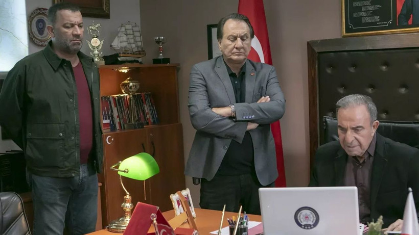 Arka Sokaklar dizisindeki hikayesi bitti; Bir efsanenin daha sonu geldi - Resim: 2