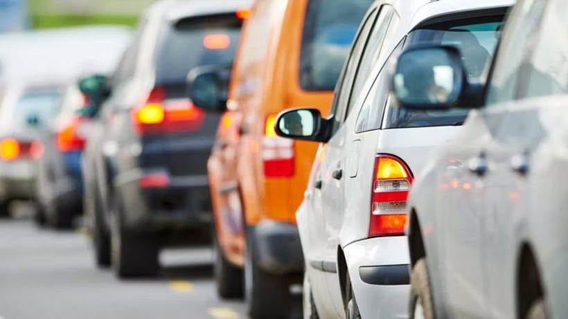 Trafik işaretlerine yeni bir levha eklendi; Sürücüler gördüğünde bunu yapacak - Resim: 2