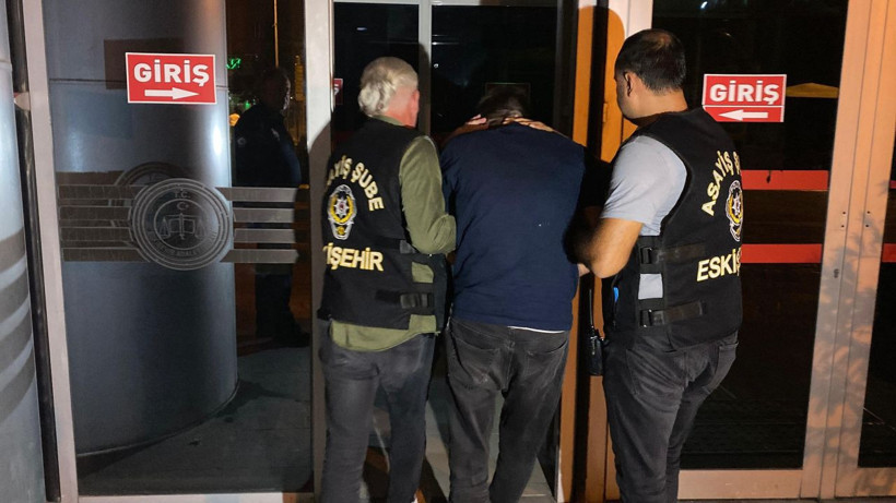 O kuyumcu Tekirdağ'da yakalandı! 25 milyon liralık altın toplayıp kaçmıştı... - Resim: 4