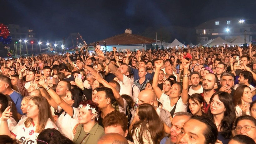 Haluk Levent, Bursa'da sahne aldı - Resim: 2