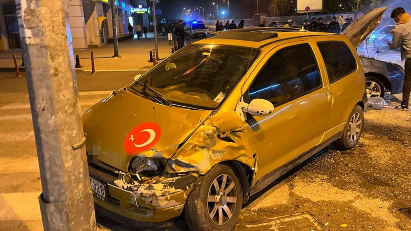 Karabük'te cep telefonunu almak için yanan aracın içine girdi - Resim: 4