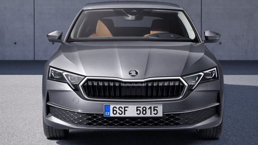 Skoda fiyat listesinde böylesi olmamıştı; C sınıfı sedan dünyasında işler karıştı - Resim: 4