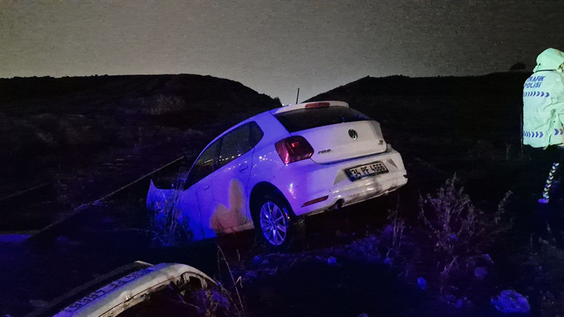 Hemzemin geçitte yolcu treni, otomobile çarptı: 1 yaralı - Resim: 2