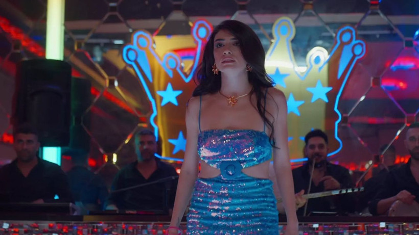 İnci Taneleri dizisinde pavyon sahnesi krizi; Seyirci direkt kapattı - Resim: 1