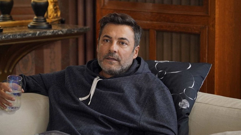 Kızılcık Şerbeti dizisinde büyük olay yaşanıyor; Güzel oyuncu resti çekti - Resim: 1