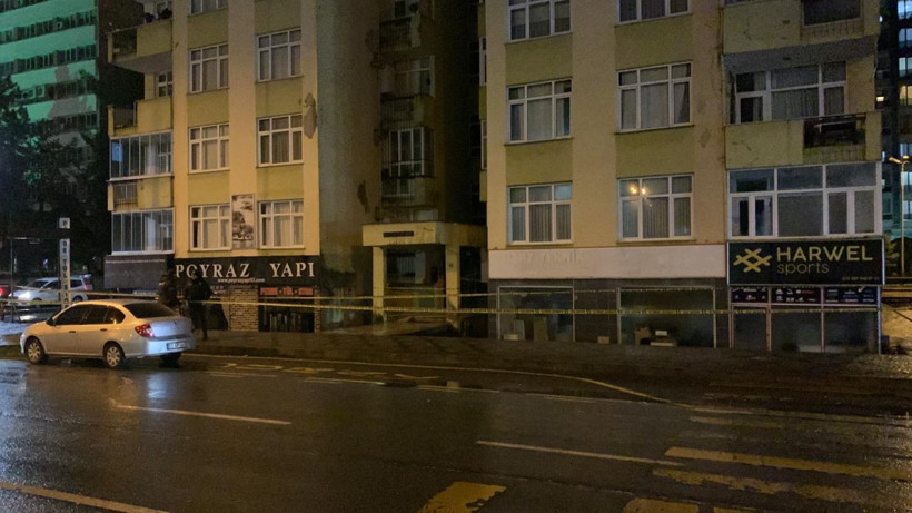 Rize'de fırtına; dev dalgalar işletmenin camlarını kırdı, sarsıntı oluşan 8 katlı apartman boşaltıldı - Resim: 2