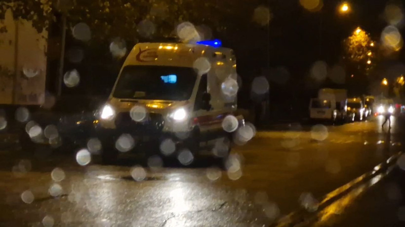 Apartman dairesinde çıkan yangında anne ve bebeği dumandan etkilendi - Resim: 4