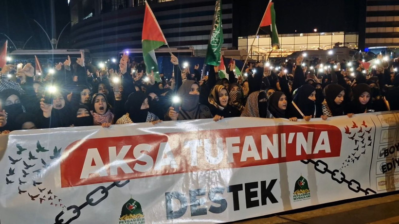 Diyarbakır'da ‘Büyük Aksa Tufanı Yürüyüşü’ düzenlendi - Resim: 1