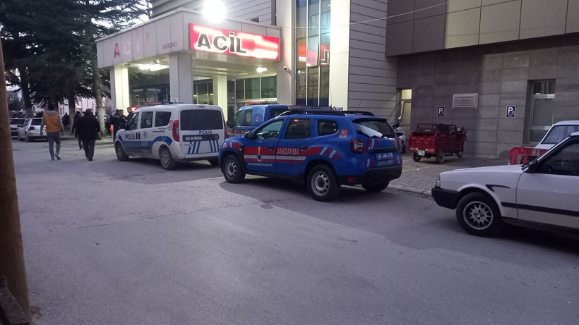 Komşu ailelerin silahlı kavgasında 2 kadın hayatını kaybetti - Resim: 1