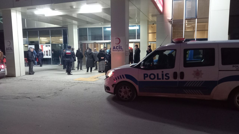 Komşu ailelerin silahlı kavgasında 2 kadın hayatını kaybetti - Resim: 2